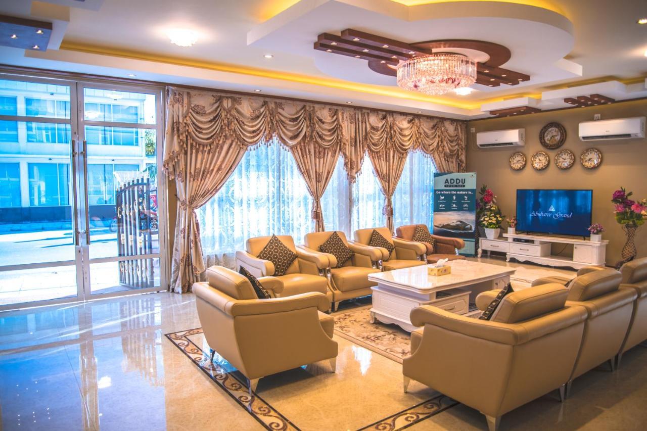Abuharee Grand Hotel Addu City Exterior foto